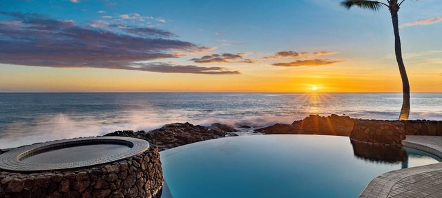 Ali'i Point #9: Lavish Oceanfront Home w/Pool & Spa- Relax & Watch the Waves
