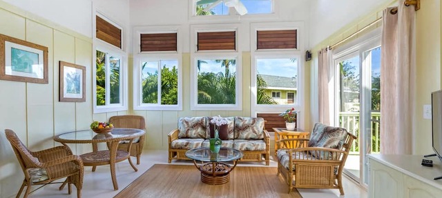 Haena Home - Walkable to Tunnels Beach! 50 Steps to Private Beach