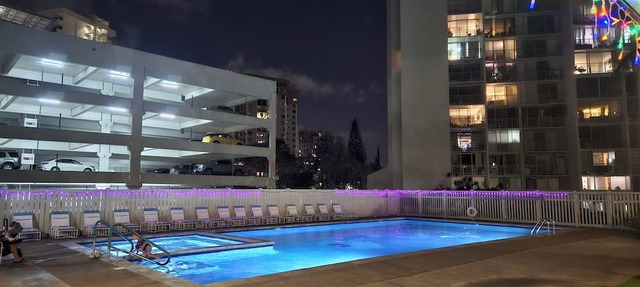Private, Quiet +Kitchen, Inside Laundry, Prkg/Pool/Hot Tub, best of Affordable!