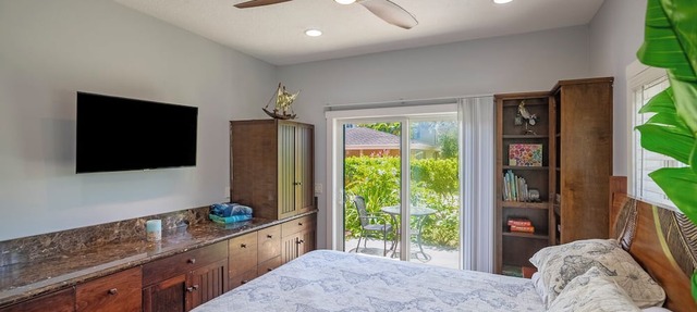 House with AC, Theater Room, Pool, Built in speakers