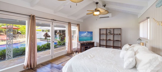 Perfect Kailua Vacation at Ka Hale Lai-House of Serenity-pool and spa.