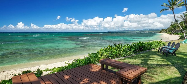 Oceanfront Family Escape w/A/C, Large Yard and Sunset Deck