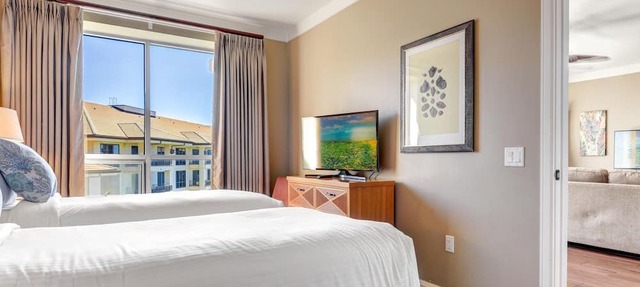 Hokulani 612 at Honua Kai Resort ~ Great Ocean View, Upgraded Furniture & Floors