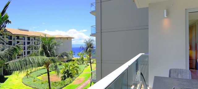 H414 at Honua Kai Resort ~ Light & Bright with Partial Ocean Views