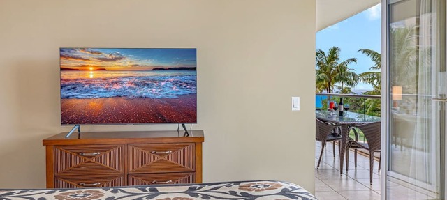 Maui Resort Rentals: Honua Kai Konea 344 – Extra Large 1BR w/Partial Ocean Views!