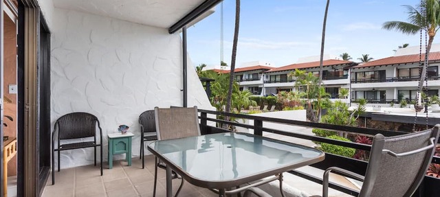 🏖️Garden View Kona Condo | A/C, Pools, Walk to Ocean