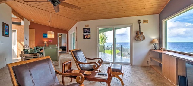 Direct Oceanfront, Big Island Home