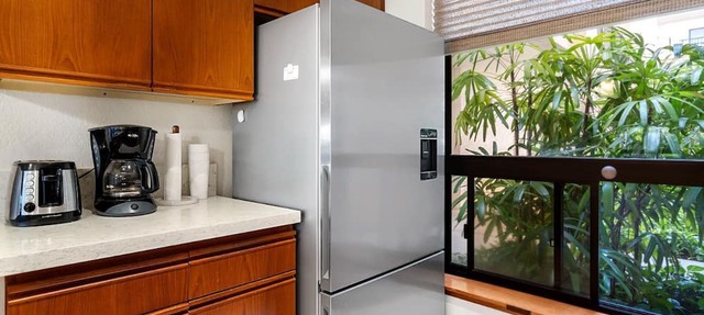 🏖️Hidden Garden Feel | Large Lanai + A/C | Concierge Included