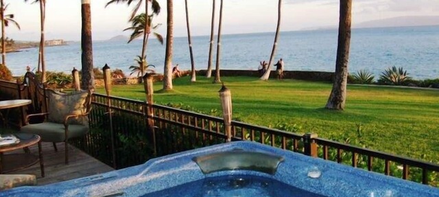 Hale Ili Ili #A, Panoramic Oceanfront Unit, Steps from Charley Young, A/C