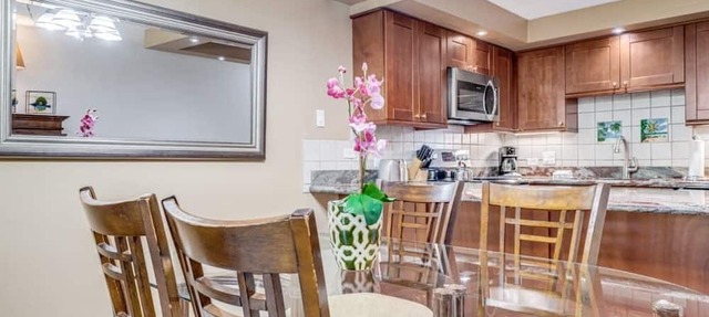 Upgraded Condo w/Open Kitchen, Ground Floor Lanai, WiFi–Kamaole Sands 4102