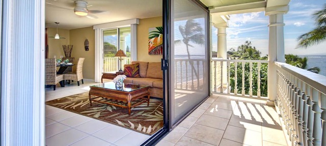 Bright Corner Oceanfront Unit with Stunning Sunsets