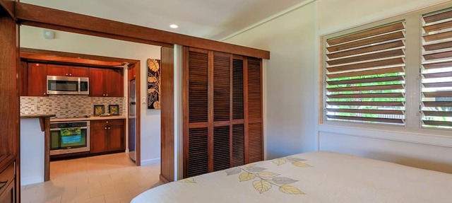 Steps from the sand, beach front and secludedon Kauai's north shore