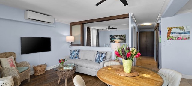 Heart of Waikiki With Partial Ocean View! Washlet! FREE Off-site Parking!