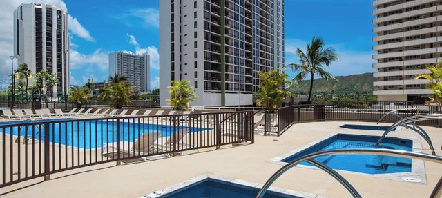 Ocean-view condo near Waikiki Beach