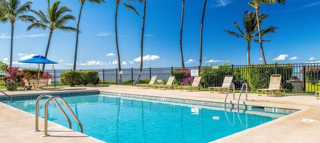 Ocean Views W/Ground Lanai and Fans-Molokai Shores