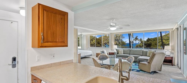 Haleakala Shores A-301 - Golden Sand Beaches, Ocean Views, Sleeps 6, Split AC!