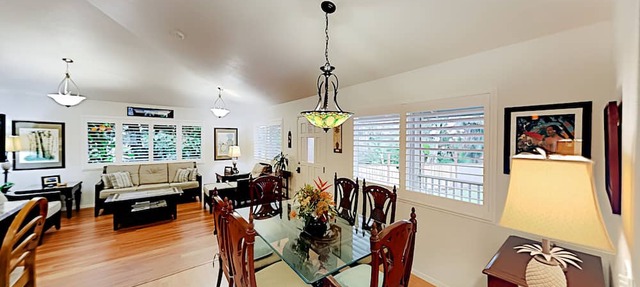 Updated Family Home w/Lanai, private washer & dryer, WiFi, enclosed yard