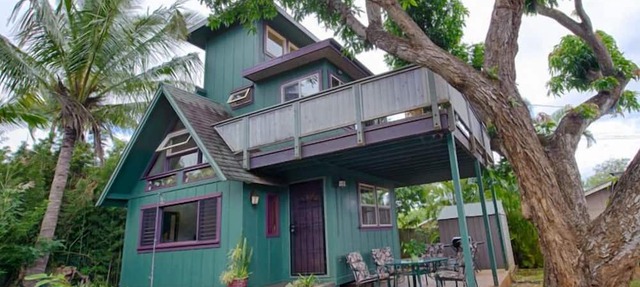 Gingerbread House-Less than a mile from Paia town and all North Shore beaches