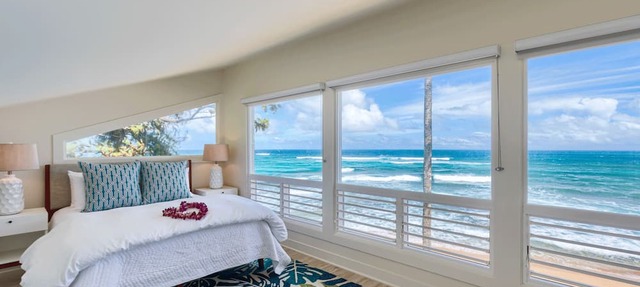 Haena Beach House: Private Luxury Beachfront Home w/Breathtaking Views