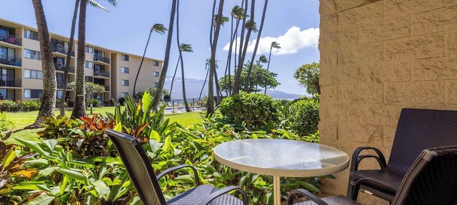 Oceanview Ground Floor Condo Kanai A Nalu 108 in Maalaea with Pool and View