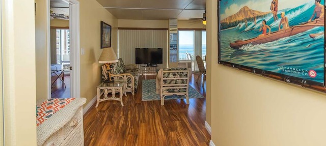 Ilikai 1418 2 Bed Room Luxury Remodel Ocean/Lagoon Views