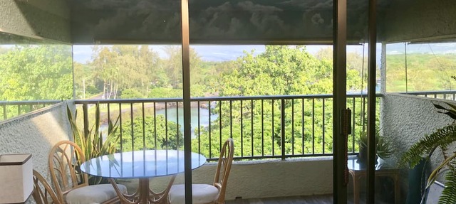 Epic Oceanfront Penthouse with Best Views in Hilo!