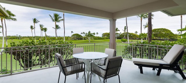 Beautiful Fairway Villa 104A at Hualalai w/Resort Pool, AC & Two Golf Carts