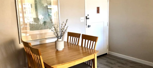 Location! 2br/1ba Condo 2 blocks to Waikiki main beach, on-site parking