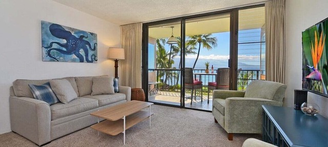OceanFront 1BD Amazing Ocean Views - Maalaea Banyans 203