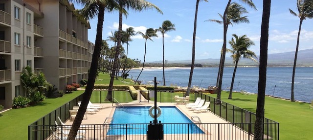 Oceanfront, Luxurious Bed & Bedding, Air Conditioned, fast WiFi!