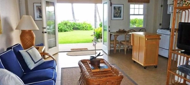 Ocean Front.Hale Kekaha Palms at the Beach.Air Conditioned - TVNCU #1004