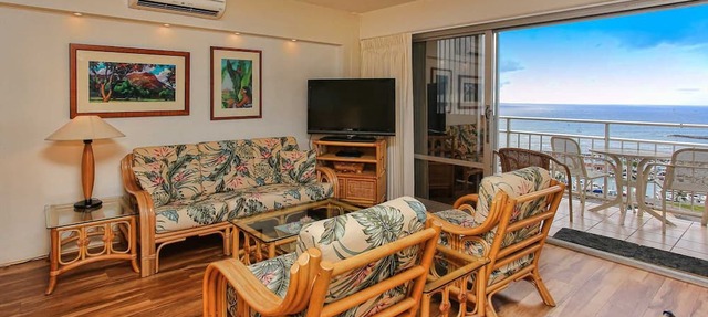 Ilikai 1904 Ocean/Sunset/Marina Views King Bed