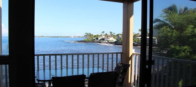 Oceanfront 2 BR/2BA in Beautiful Sea Village.