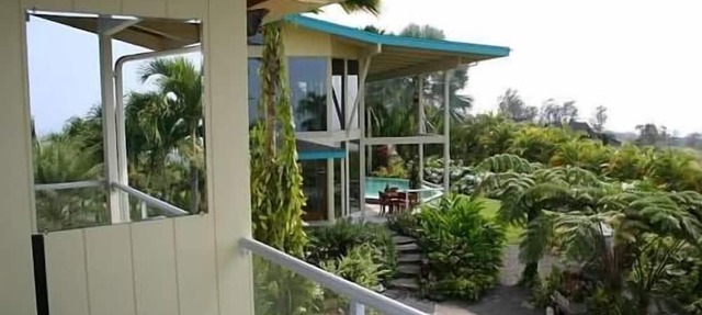 Guest house on gated acre estate, Sleeps up to 7; Great for Events, too