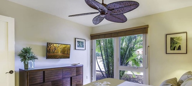 *Front Street* 2 block -Lahaina 2bd/2ba Aina Nalu