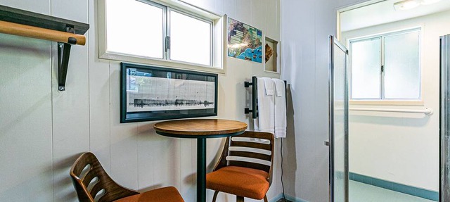 Cozy stay just 5 minute drive to Volcano National Park, Winery and Golf!