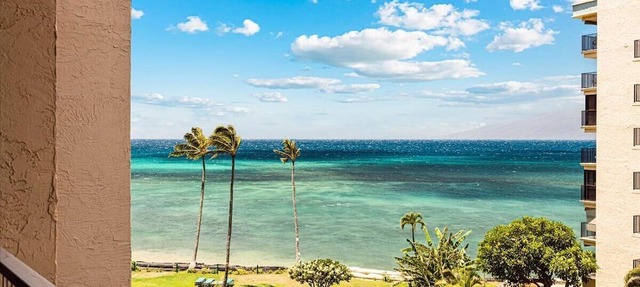 Renovated and spacious 2bd - oceanfront resort