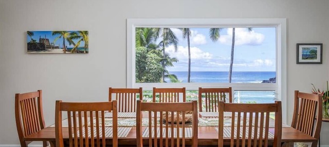 Oceanfront above He'eia Bay! Your own Family Friendly House and Cottage resort!