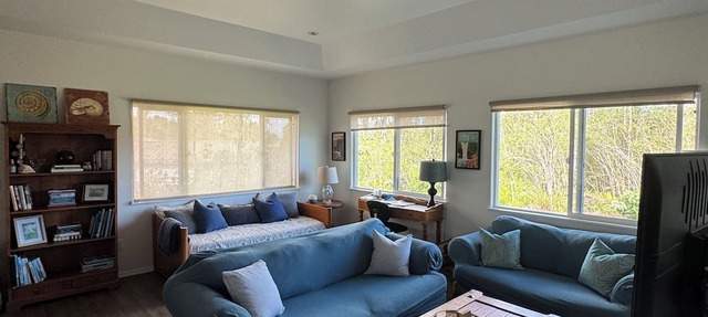 Come & stay with us at the beautiful & peaceful Bird's Nest