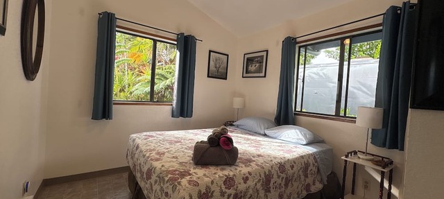 The Ohana Cottage, your perfect Hilo Getaway!