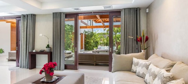 Diamond Head Villa by Gather: Luxury Gold Coast Retreat w/Pool, Jacuzzi & Beach