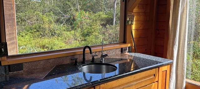 Glam camping in a private artistic solar eco-cabin