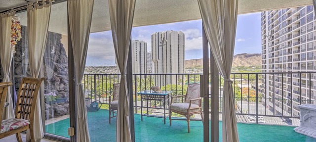 Waikiki 2 bd - 2 blocks from the beach