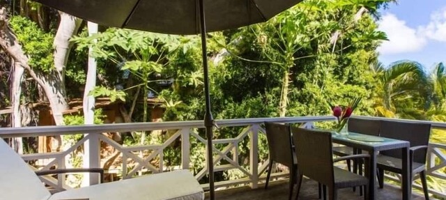 Five-Bedroom Estate Near Diamond Head