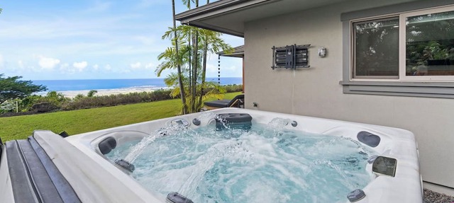 🏖️30-Day Rental Ocean View Kona Home w/Hot Tub