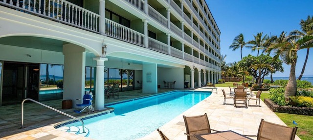 New Listing - Lahaina Shores 317, Beautiful Beachfront Location