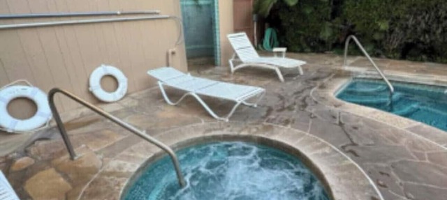 Ocean Front, Beach Front, 2b/2b, near Haleiwa, North Shore property.