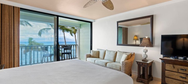 Oceanfront Studio at Lahaina Shores #313