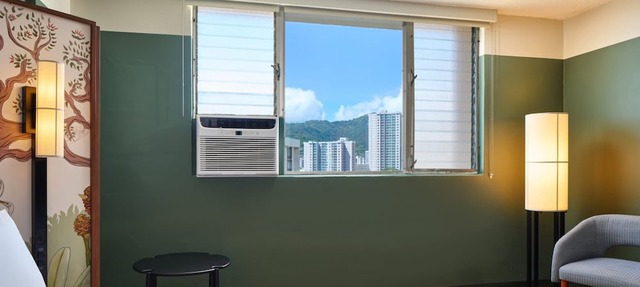 City View King, Japanese Garden Views, Poolside Relaxation, Close to Waikiki