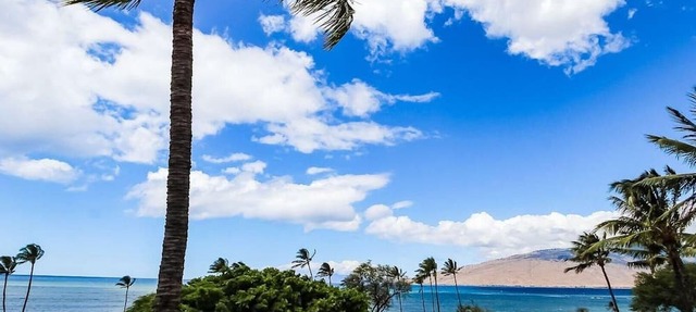 Relax & Explore: Spacious 2BR Suite at Maui Schooner Resort
